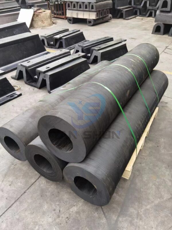 Cylindrical Type Rubber Fenders Yan Shun Marine